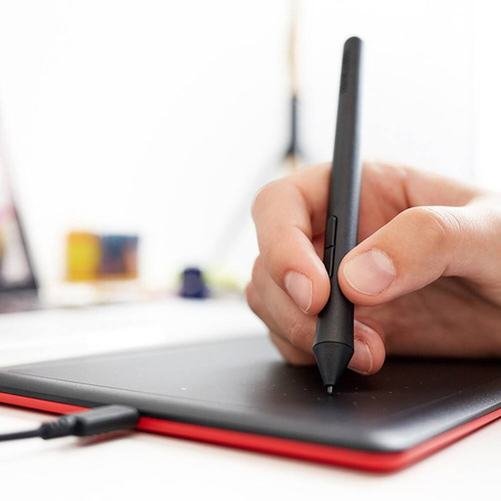 One by Wacom S - podstawowy tablet piórkowy (CTL-472N)