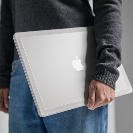 Incase Edge Hardshell Case - Etui MacBook Air 13” M4 (2025) / M3 (2024) / M2 (2022) (Clear) (INMB200751-CLR)