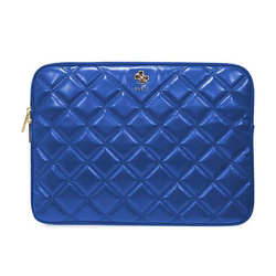 Guess Quilted 4G Sleeve - Etui na notebooka 13" / 14" (niebieski) (GUCS14ZPSQSSGB)