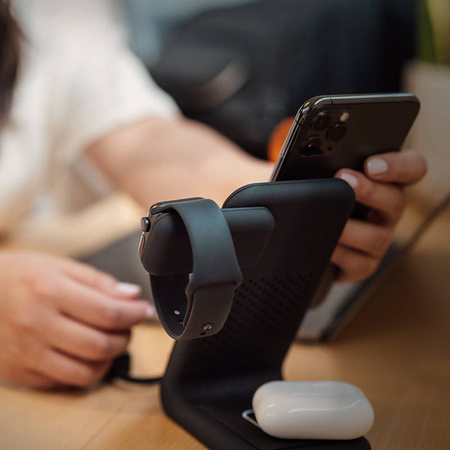 STM ChargeTree Swing – Ładowarka bezprzewodowa 3w1 do iPhone, AirPods i Apple Watch (czarny) (STM-931-323Z-02)