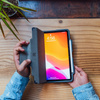 STM Dux Plus - Etui pancerne iPad 11" (2025) / 10.9" (2022) MIL-STD-810G z uchwytem Apple Pencil (Black) wersja EDU/COM (STM-222-388KX-01)