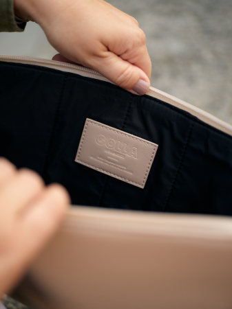 Golla Sleeve Metro - neoprenowe etui ochronne do urządzeń 14" (cream) (601663)