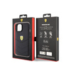 Ferrari Quilted Metal Logo - Etui iPhone 15 (czarny) (FEHCP15SRDUK)