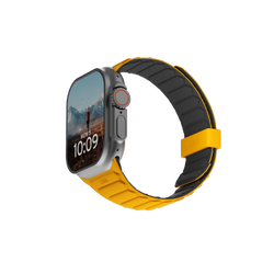 UAG Pathfinder - silikonowy dwustronny pasek magnetyczny do Apple Watch seria: 1-3, 42mm / series 4-6 & SE 1-3, 44mm / series 7-9, 45mm / series 10-11, 46mm / Ultra 1-3, 49mm (heritage yellow / black) (194161118240)