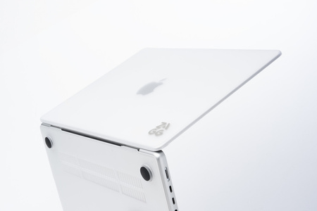 ZAGG Hardshell - obudowa ochronna do MacBook Air 13" M2 (2022) / M3 (2024) / M4 (2025) (clear) (702315481)