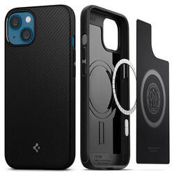 Spigen Mag Armor MagSafe - Etui do iPhone 13 (Matte Black) (ACS03546)