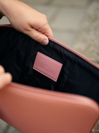 Golla Sleeve Metro - neoprenowe etui ochronne do urządzeń 13" (dirty pink) (601665)