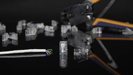 Unitek Wtyk modularny RJ45 (8P8C) Cat. 5e 100 szt. - przezroczysty (Y-OT18TP)