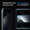Spigen GLAS.TR EZ FIT Privacy - Szkło hartowane z filtrem prywatyzującym do iPhone 15 / 16 (AGL07121)