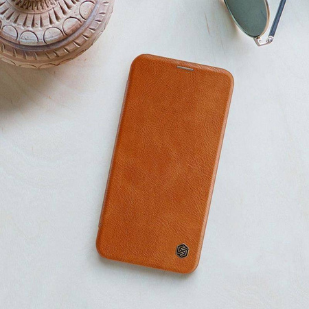Nillkin Qin Leather Case - Etui Apple iPhone 12 Pro Max (Brown) (IP67-01675)