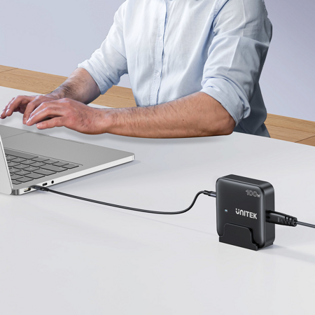 Unitek Ładowarka biurkowa GaN 100W 2xUSB-A 2xUSB-C - czarna (P1229ABK01-EU)